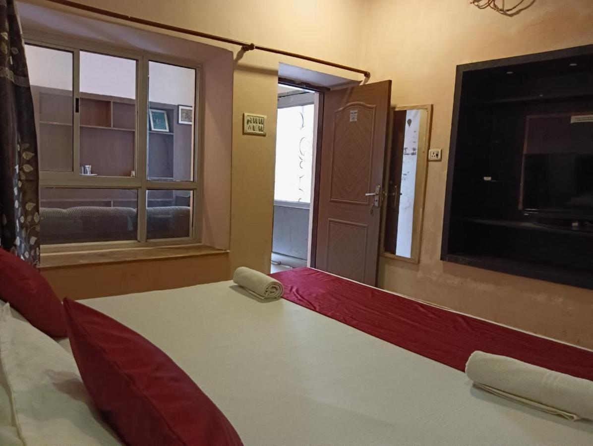 Shree Krishna Hotel Inn Varanasi Exteriör bild